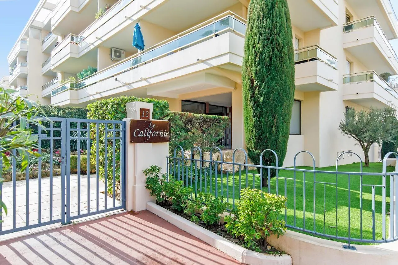 Le Californie Yourhosthelper Cannes France